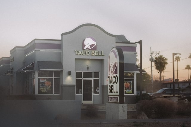 Taco Bell, Founding, Annual Revenue, & History