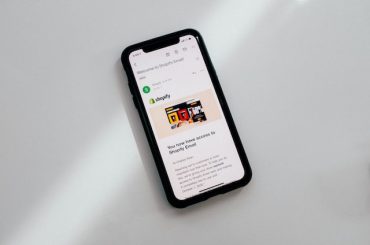 Shopify Competitor Analysis
