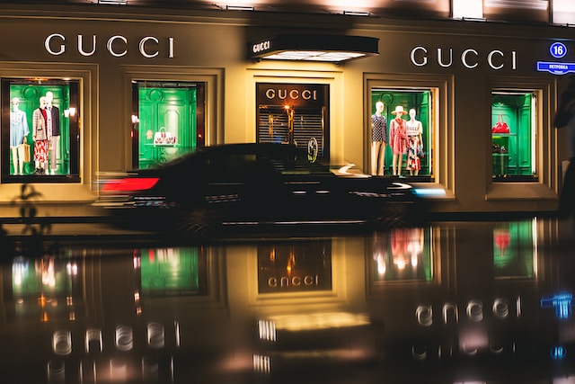 business plan of gucci
