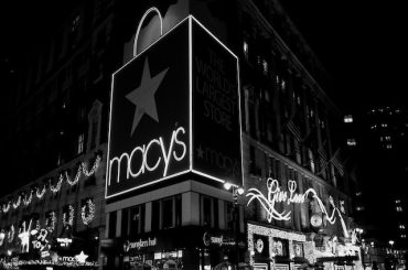 Macy’s SWOT Analysis