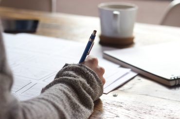 How Salaried Employees Can Get a Personal Loan from SMFG India Credit?