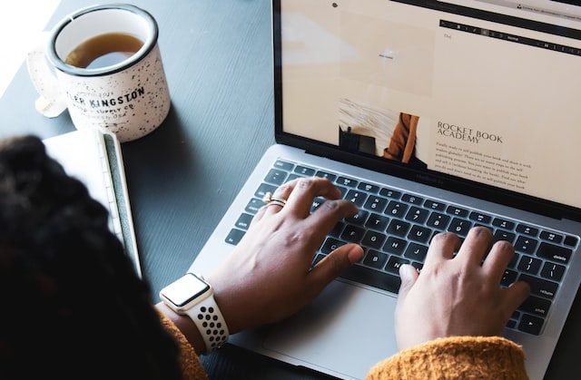 How Does Squarespace Work And Make Money Business Model